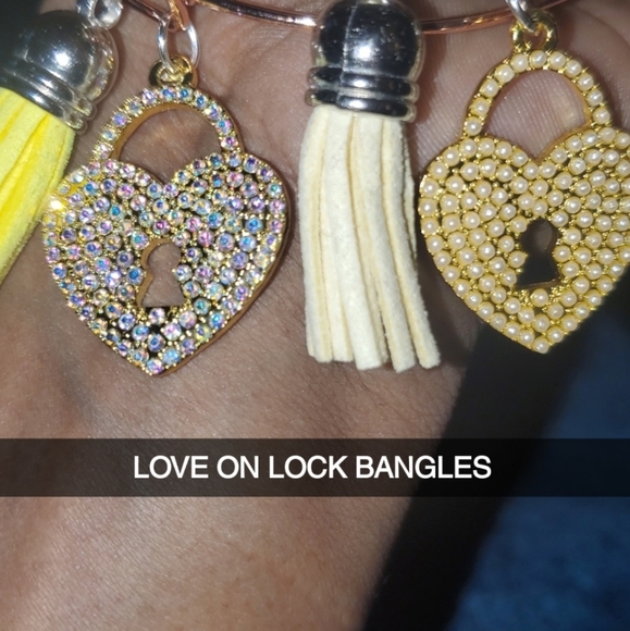 Customized bangles - Picture 4 of 8